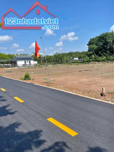 BÁN BUÔNG ĐUÔI, THU HỒI VỐN ,5 SHR(27X50=1.329m2 )395 TRIỆU/S, MT ql14 VÀO 900M - 1