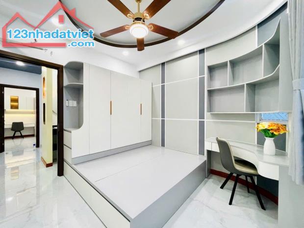 NGÔ GIA TỰ, QUẬN 10, HXH, NHÀ MỚI FULL NỘI THẤT, TỔNG DT SÀN 110M2, 3 TẦNG, CHỈ 8 TỶ - 4