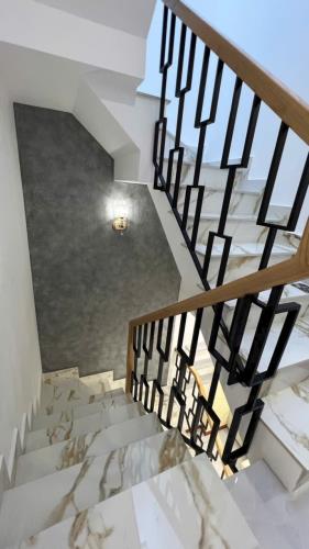 NGÔ GIA TỰ, QUẬN 10, HXH, NHÀ MỚI FULL NỘI THẤT, TỔNG DT SÀN 110M2, 3 TẦNG, CHỈ 8 TỶ - 5