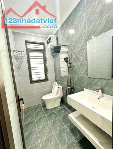 Bán nhà Trần Nguyên Hãn, Nghĩa Xá, Lê Chân, Hải Phòng. 3 tầng, 48m2, 2,85 tỷ. Ngang 3,7m, - 3