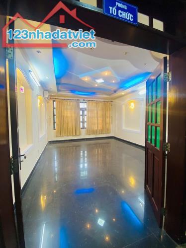 1. Cho thuê nhà mặt tiền đường T3, phường Tây Thạnh, quận Tân Phú