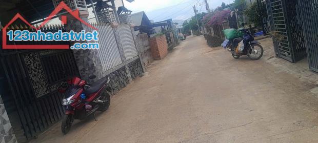 BÁN NHÀ 317M2 - XÃ PHÚ HỘI -ĐỨC TRỌNG -LÂM ĐỒNG - 4