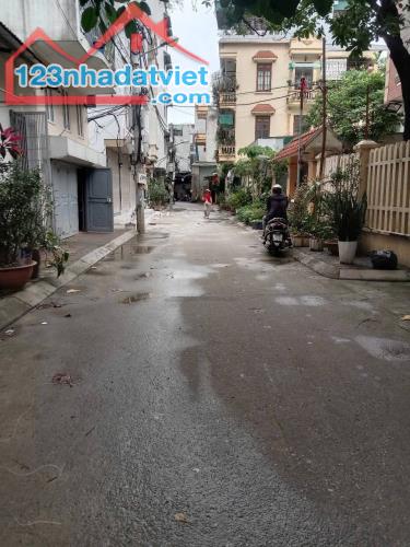 PHÂN LÔ – 102M – MT 6.5M – NỞ HẬU – Ô TÔ TRÁNH – KINH DOANH – RƠI TIỀN LÀ THẮNG!  Vị trí: