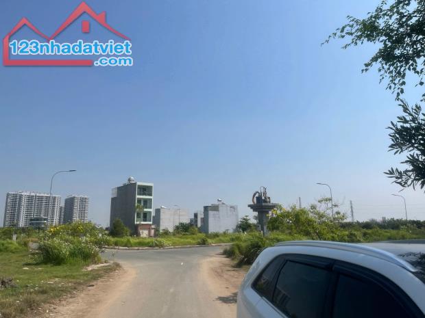 lô đất dự án Centana trường lưu DT 80m giá tốt