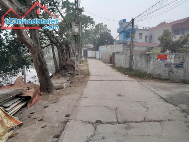 NGÂN HÀNG bán nhà Bồng Lai, Quế Võ, Bắc Ninh 202m2, mặt tiền 6.1m, 2.8 tỷ.