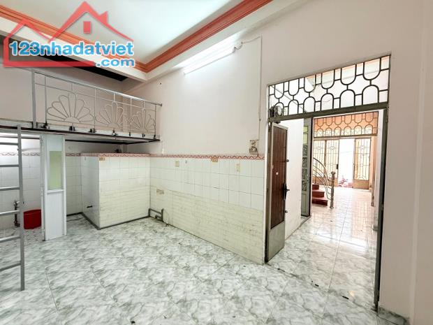 Bán nhà HXH quay đầu Xô Viết Nghệ Tĩnh, P24, Bình Thạnh, 90m2, 3 tầng, ngang 6,4m - 2