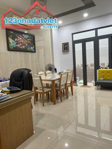 BÁN BIỆT THỰ SÂN VƯỜN 4 TẦNG - KHU VIP ĐƯỜNG LÊ ĐỨC THỌ QUẬN GÒ VẤP, 147M2, NGANG GẦN 8M, - 3