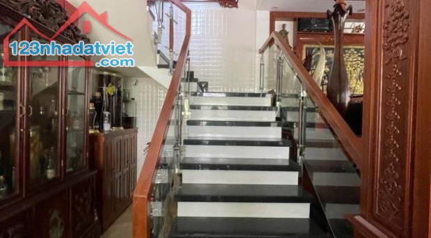 💎 BÁN BIỆT THỰ 3 TẦNG LÔ GÓC - KINH DOANH HIỆU QUẢ – CÁCH BIỂN CHỈ 500M – DOANH THU ỔN - 1