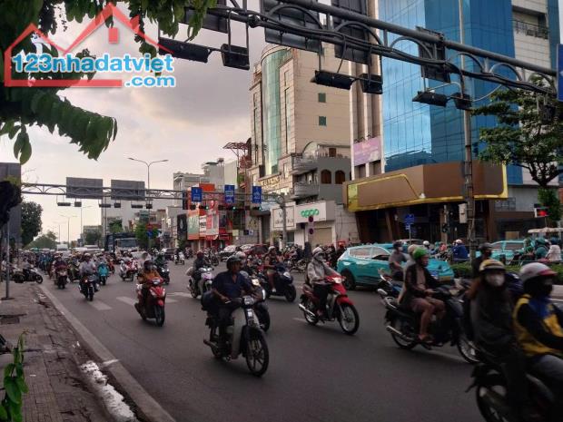 MẶT TIỀN 3 TẦNG ĐƯỜNG CỘNG HOÀ TÂN BÌNH - VỊ TRÍ ĐẸP KINH DOANH ĐỈNH - HƠN 123M2, NGANG