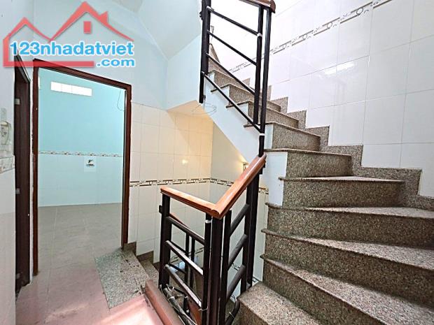 NHỈNH 6 TỶ NHÀ QUẬN 10 - HẺM 3M THẲNG THÀNH THÁI - THU NHẬP 35TR/TH - 4 TẦNG 5PN ĐÚC - 2