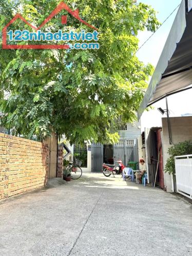 BÁN ĐẤT THỔ CƯ 62M2 NGAY NGUYỄN DUY TRINH - QUẬN 2 - GIÁ 5.1 TỶ - SỔ HỒNG CHÍNH CHỦ