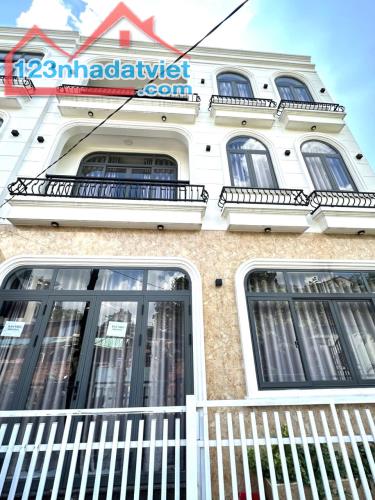 BÁN ĐẤT THỔ CƯ 62M2 NGAY NGUYỄN DUY TRINH - QUẬN 2 - GIÁ 5.1 TỶ - SỔ HỒNG CHÍNH CHỦ - 2
