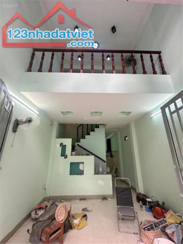 Bán nhà góc 3 mặt tiền hẻm Hòa Hưng, Q.10, chỉ 7.x tỷ! - 1