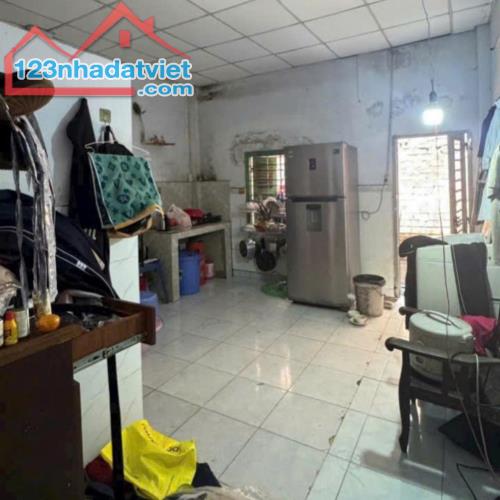Nhà cũ tiện xây lại, Diện Tích To 66m2, 2 Tầng, 3 Pn, Đường Nguyễn Oanh, Chỉ 4 Tỉ hơn - 1