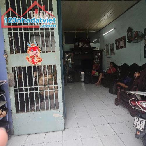 Nhà cũ tiện xây lại, Diện Tích To 66m2, 2 Tầng, 3 Pn, Đường Nguyễn Oanh, Chỉ 4 Tỉ hơn - 2
