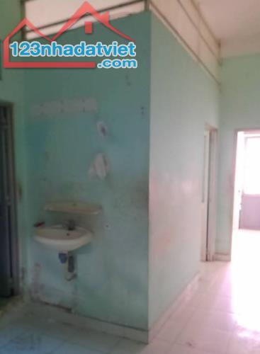 Bán nhà An Dương Vương 70m2 hẻm xe tăng chỉ 6 tỷ nhỏ giọt - 1