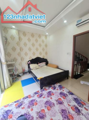 Nhà 50m², 4 Tầng Đặng Văn Bi – Sát Trung Tâm, Gần Trường Chợ TTTM – Hẻm Rộng 7m – Chỉ 7.6 - 1