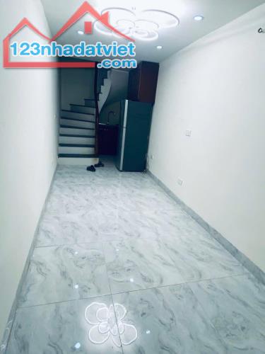 BÁN NHÀ NGÕ PHỐ MINH KHAI - HAI BÀ TRUNG - 2 TỶ HƠN- 20M2 - 3 TẦNG-2 NGỦ - 1