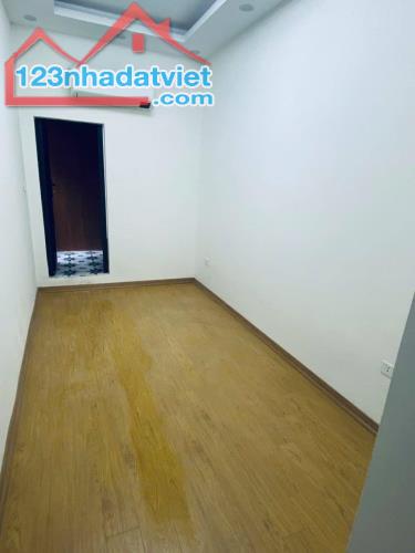 BÁN NHÀ NGÕ PHỐ MINH KHAI - HAI BÀ TRUNG - 2 TỶ HƠN- 20M2 - 3 TẦNG-2 NGỦ - 4