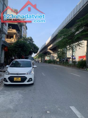 BÁN MẶT PHỐ YÊN LÃNG - KINH DOANH BẤT CHẤP 1 MẶT PHỐ, 1 MẶT NGÕ - VỈA HÈ ĐÁ BÓNG