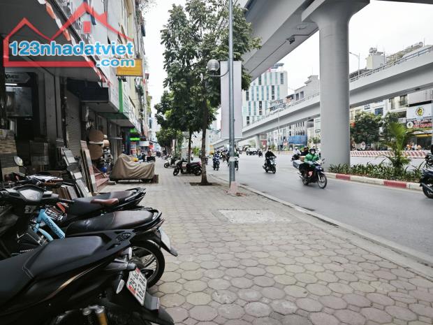 MẶT PHỐ TRƯỜNG CHINH - KINH DOANH BẤT CHẤP - HIẾM NHÀ BÁN - XÂY TOÀ VĂN PHÒNG - GIÁ 22,5 T