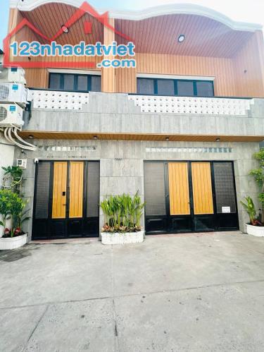 Bán nhà trung tâm quận 8 Diện tích khủng
