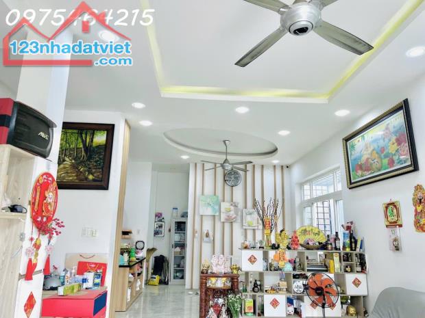 Bán Nhà  kha vạn cân Linh Đông Thủ Đức – Giá chỉ 13 tỷ  Đã giảm 500 triệu – Cơ hội vàng - 3