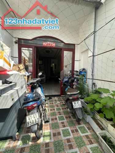 BÁN NHÀ MẶT TIỀN TRUNG MỸ TÂY QUẬN 12, 100m2 - 2 TẦNG - NỞ HẬU TÀI LỘC - GIÁ NHỈNH 5 TỶ