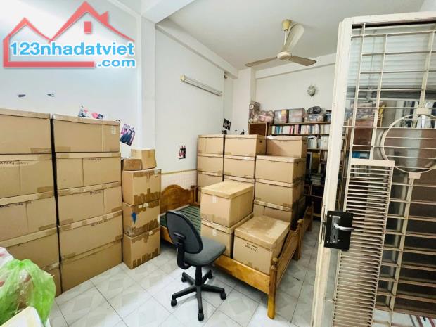 NHỈNH 7 TỶ NHÀ HẺM XE HƠI QUẬN 5 - SÁT MT AN DƯƠNG VƯƠNG - 6 TẤM - MỞ VP CTY ĐẸP - 1