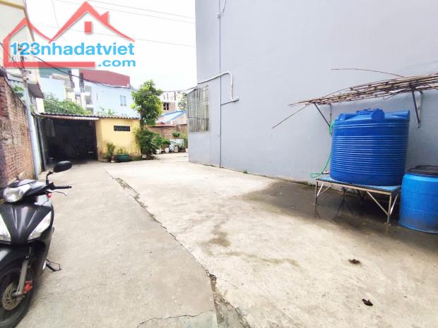 Đất Thiên Lôi, 51m, lô góc 2 mặt, giá 2.35 tỉ, gần ngay Tiểu Học Vĩnh Niệm
