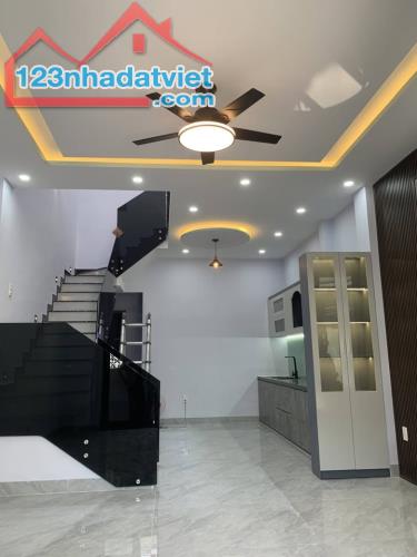 SIÊU PHẨM NHÀ ĐẸP 2 TẦNG, MỚI 100%, 65M2, CẠNH ĐH DUY TÂN, LIÊN CHIỂU - CHỈ 2.99 T*Ỷ