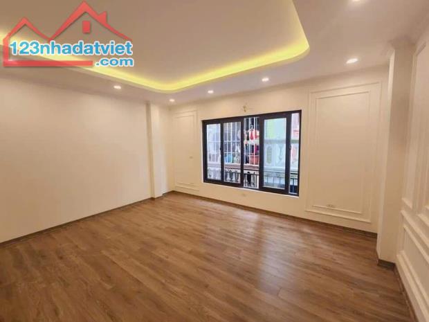 Cho thuê nhà Kim Giang, Thanh Xuân có THANG MÁY 45m x 6T, MT 5M giá 18.5 triệu - 4