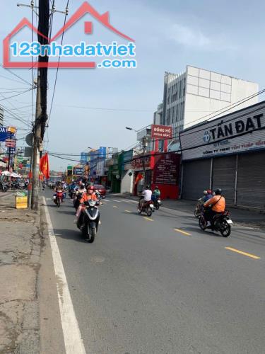 MẶT TIỀN LÊ VĂN VIỆT – HIỆP PHÚ – 870m2 - 200 tỉ