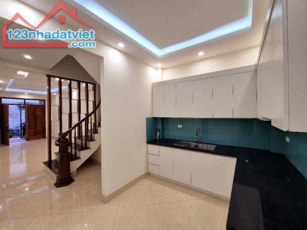 🏠 BÁN NHÀ ĐẸP 5 TẦNG 51m2 TẠI YÊN HÒA – CẦU GIẤY, HÀ NỘI – GIÁ 9,3 TỶ