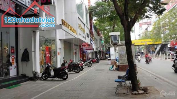 Cho thuê nhà mặt phố Thái Hà - Đống Đa, vỉa hè, KD mọi loại hình 55m x 2T, 1tum, giá 35tr