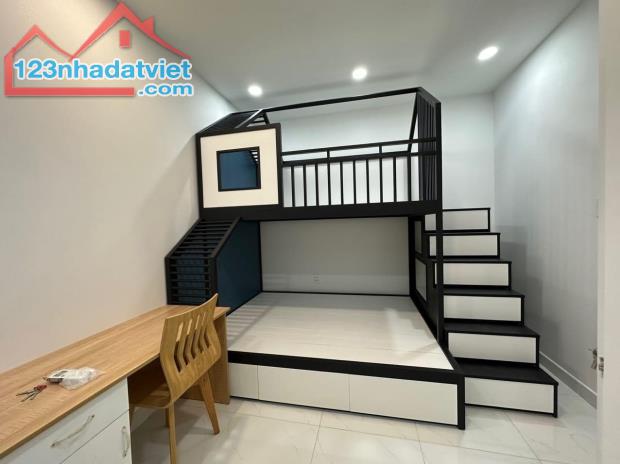 NHÀ ĐẸP DƯƠNG QUẢNG HÀM -  P.5 - 72M2 G.I.Á 5 TỶ 9 TL