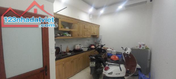 Bán nhà dân xây Xuân Phương oto đỗ gần 38m * 5T MT 3.5m giá 6.3 tỷ - 2