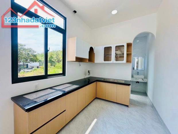 Bán nhà 89,9m2 mới xây TĐC Đất Lành - 3