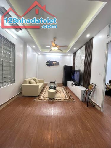 Bán CC mini Thái Hà, Đống Đa 35m, tặng nội thất, phôi sổ riêng giá 1.45 tỷ - 50m ra phố - 2