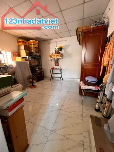 HIẾM !!! HƠN 4 TỶ NHÀ TÂN BÌNH KHU LÝ THƯỜNG KIỆT - DIỆN TÍCH LỚN 54M2 3 LẦU ĐẸP - 3