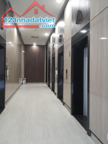 Cần bán căn hộ B1.1602 view thành phố, hàng chính CĐT, 30% nhận nhà, HLTS 0% - 5