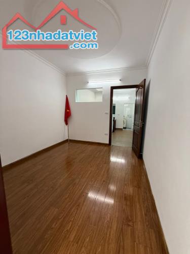 Bán nhà phân lô Lê Trọng Tấn 40m2, 5 tầng, ngõ ô tô, kd, 5m ra phố, chỉ 12.5 tỷ. - 5