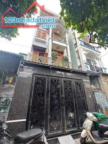 LÊ VĂN KHƯƠNG _Q12_HẺM XE HƠI QUA NHÀ - 1