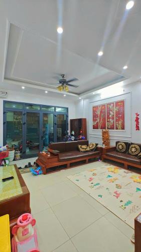 Hoàng Mai, ngay Hồ Đền Lừ, ngõ thông, ô tô qua nhà, gần bãi xe, nhà dân xây kiên cố - 3