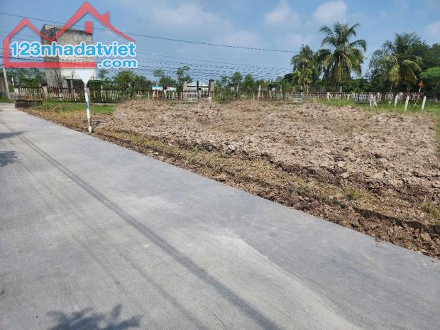B.á.n đất thổ cư, đường ôtô sát bên nhựa HL03 Phước Trung, Gò Công Đông, Tiền Giang.