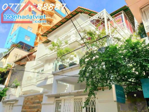 Bán Biệt thự ngang 12,5m ngay Nguyễn Văn Thủ, Quận 1 Nhà đẹp giá tốt