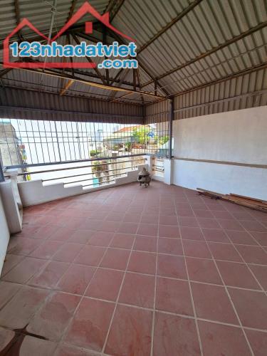 NHÀ ĐẸP - LÔ GÓC - MẶT TIỀN RỘNG Ô TÔ 5 TẠ - GẦN PHỐ - TẦM TIỀN DỄ CHỐT - 3