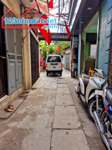 NHÀ ĐẸP - LÔ GÓC - MẶT TIỀN RỘNG Ô TÔ 5 TẠ - GẦN PHỐ - TẦM TIỀN DỄ CHỐT - 4