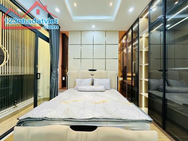 •	BÁN NHÀ KDC ĐB HẺM XE TẢI THÔNG NGUYỄN TƯ GIẢN P12, GÒ VẤP 4X16 GIÁ 11.9 TỶ - 3