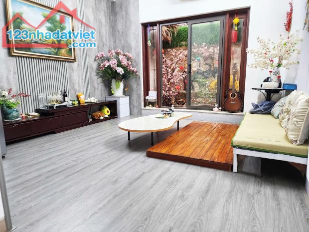 Bán nhà Liền Kề KĐT Văn Quán đường phân lô vỉa hè ,Kinh doanh ,full nội thất.Giá 18,5 tỷ - 2